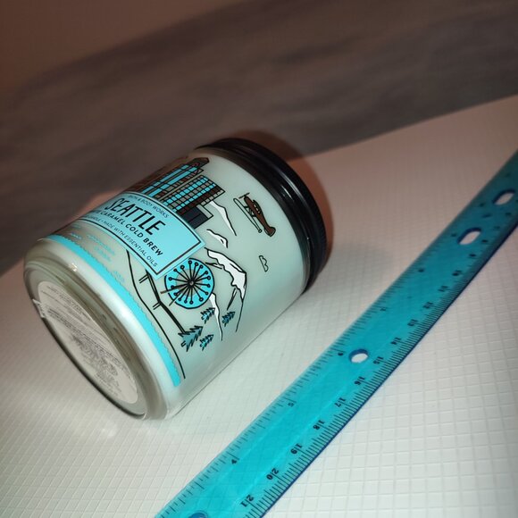 NEW Seattle Scented Candle Essential Oils Bath and Body Works Caramel Cold Brew - Picture 6 of 9